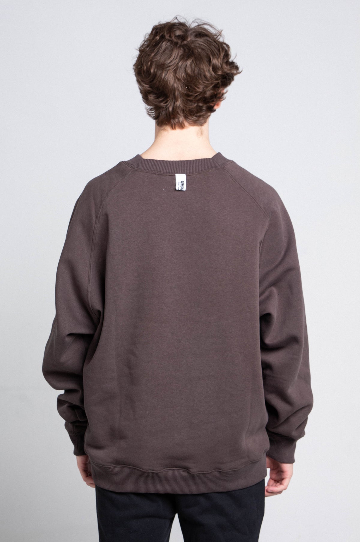 SIGNATURE SWEATSHIRT