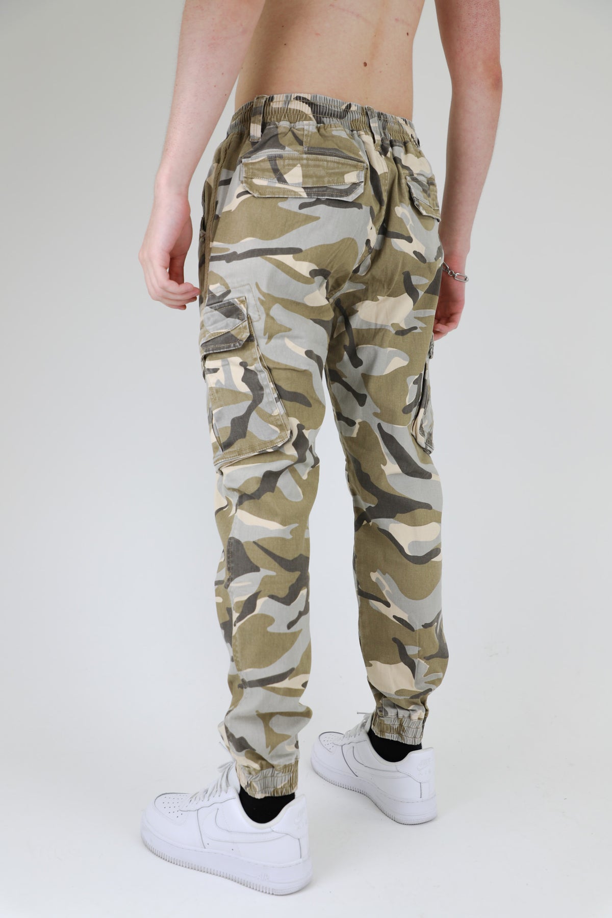 JOGGERS MID-RISE CARGO PANTS