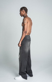 MID-RISE BLACK BAGGY JEANS